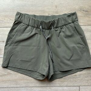 Lululemon On the Fly Shorts, Size 6